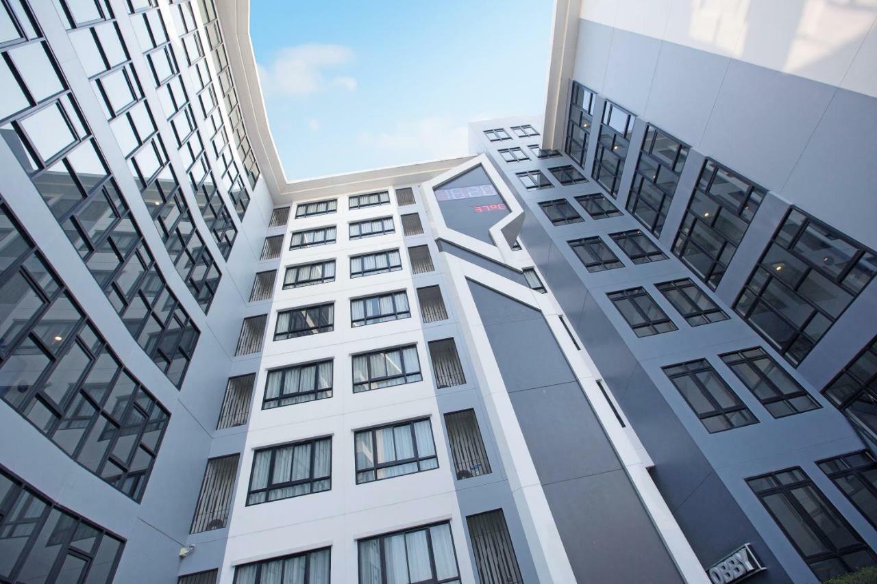 Xen Hotel Nakhon Pathom - Sha Plus Екстер'єр фото